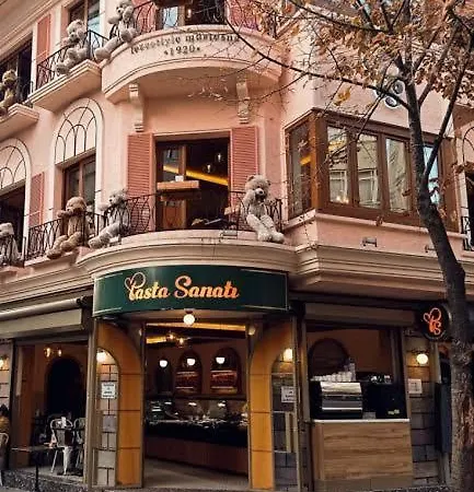Comfortable And Lovely, In The Heart Of Appartamento