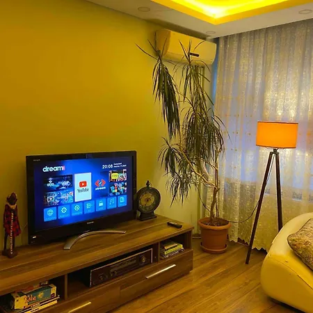 Comfortable And Lovely, In The Heart Of Lägenhet